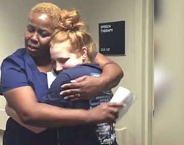 Estuvo días paralizada y volvió a caminar