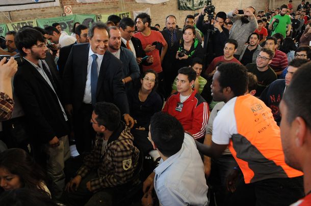 Scioli: La devaluación mata a la gallina de los huevos de oro