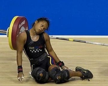 Una pesista se desmayó