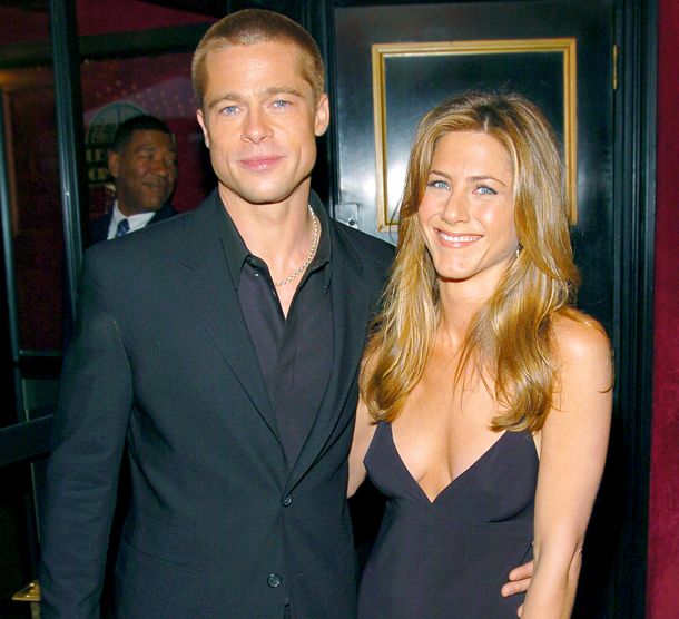 {altText(#Braniston fue una de las parejas más queridas de Hollywood,Brad Pitt y Jennifer Aniston se reencontraron en un hotel de Nueva York)}