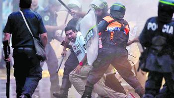 el futbol argentino se cobro once victimas fatales en 2013 el futbol argentino se cobro once victimas fatales en 2013