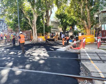 El Gobierno porteño dispuso la apertura de un paso provisorio sobre la calle Miller durante la obra principal.