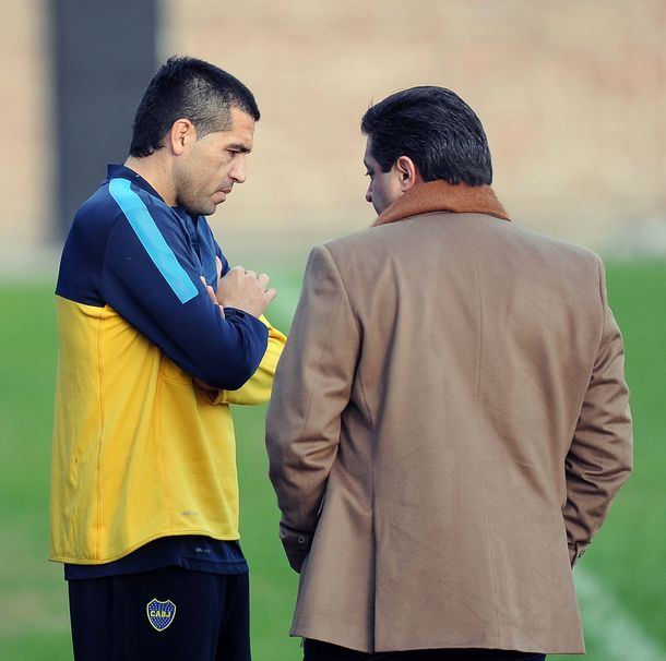 A 10 días del final del contrato: ¿en que quedó la renovación de Riquelme?