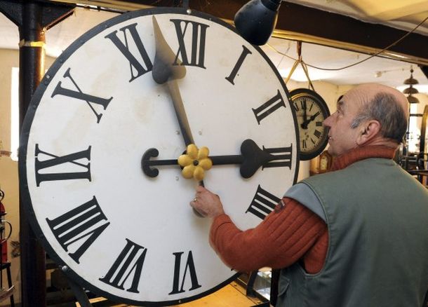 Europa adelantó una hora su reloj para ahorrar energía
