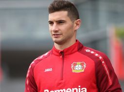 El jugador ya entrena con el club alemán El jugador ya entrena con el club alemán