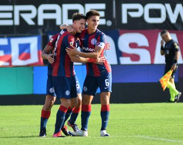 El polémico gol del San Lorenzo-Arsenal que avaló el VAR