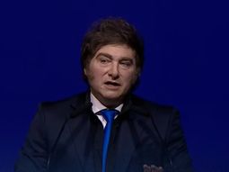 El curioso anuncio de Milei en la Fundación Faro: Voy a dejar de usar insultos