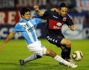 Por la recuperación: Racing y Tigre se enfrentan en Victoria