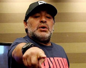 Maradona reiteró su intención de no pagar su deuda con el fisco de Italia.