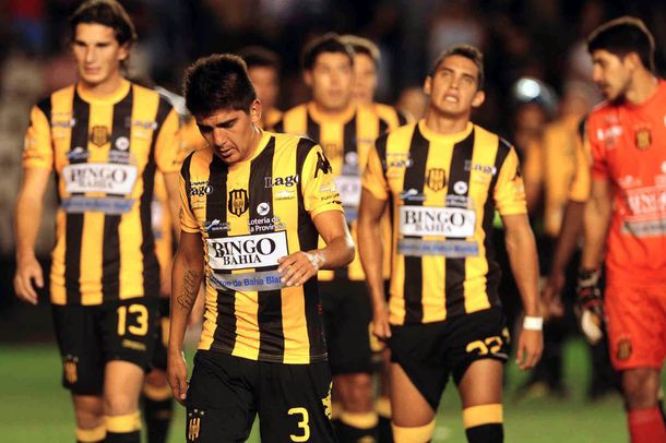 Gimnasia venció a Olimpo y lo complicó en el descenso