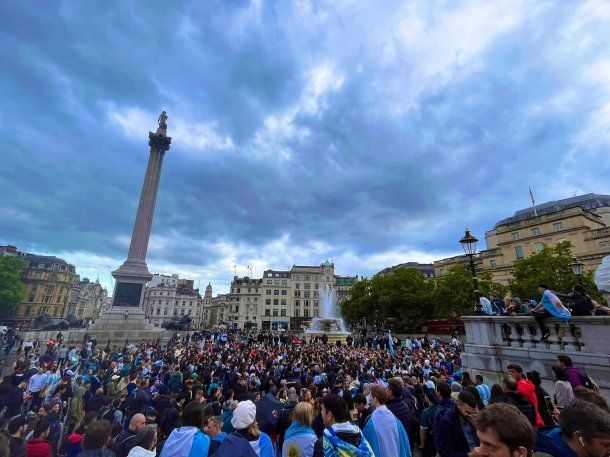 Finalíssima: así fue el masivo banderazo de hinchas argentinos en Londres