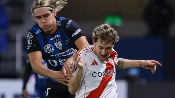 Claudio Spinelli marcando a Facundo Colidio. (Getty Images) Claudio Spinelli marcando a Facundo Colidio. (Getty Images)