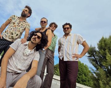 Incendio Chico presenta Refugio Amigo en vivo: Una manija terrible