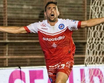 Fin de la novela: Gabriel Hauche sigue en Argentinos Juniors