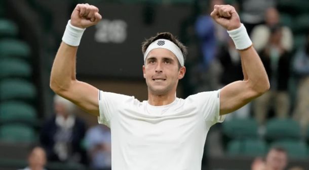 Tomás Etcheverry se lo dio vuelta a Zapata Miralles y pasó de ronda