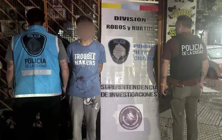 Así detuvieron a dos arrebatadores en Once