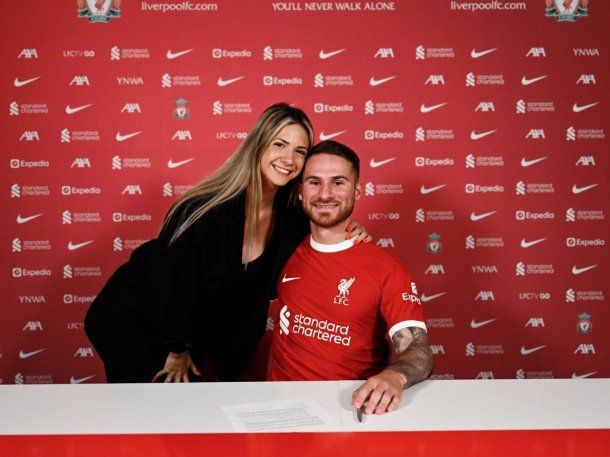 Alexis Mac Allister y Ailén Cova están esperando su primer hijo: el video del momento en que se enteraron