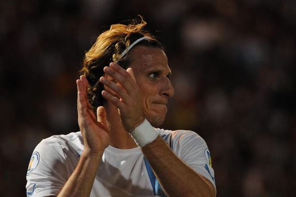 Diego Forlán expresó que la goleada argentina duele