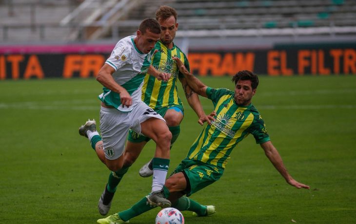 De otro campeonato: el golazo de chilena con el que Banfield le empató a Aldosivi