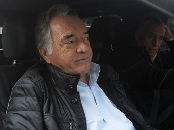 Luis Barrionuevo, otra vez con el por lo menos por dos años