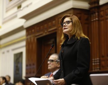 Crisis política en Perú: renunció la presidenta interina