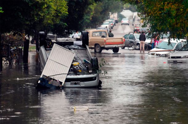 Temporal: Lorenzino acordó financiamiento con el BID