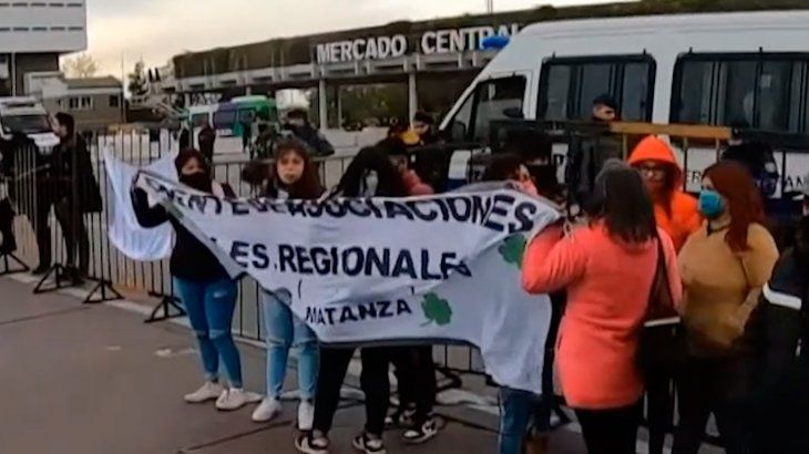 Buenos Aires colapsada por protestas en el centro porteño y en la autopista Riccheri