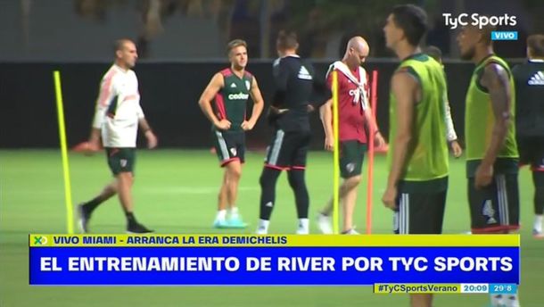 Alarma en River: Palavecino dejó la práctica por una molestia