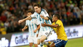 messi no quiso cambiar su camiseta con kaka y desato la polemica messi no quiso cambiar su camiseta con kaka y desato la polemica