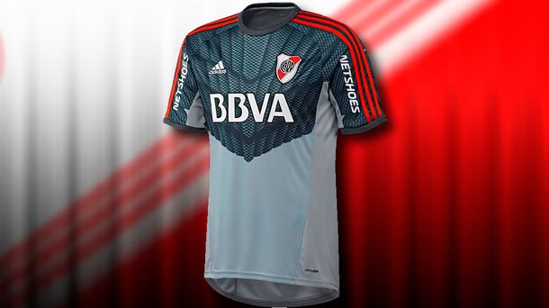 Todos de estreno: Barovero también lucirá una nueva camiseta esta noche