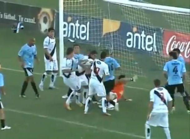 Un gol insólito en la última fecha del fútbol uruguayo
