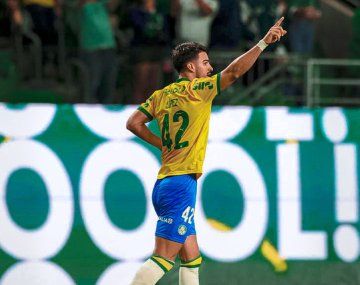 El Flaco López recibió la convocatoria de Scaloni con un doblete en Palmeiras