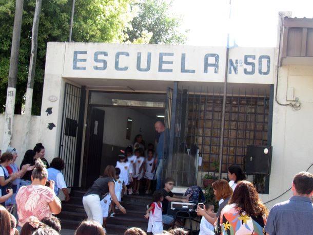 Docentes de la FEB rechazaron la propuesta salarial de la Provincia de Buenos Aires y no inicia las clases