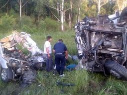 se mato una familia completa en un tragico choque frontal en salta se mato una familia completa en un tragico choque frontal en salta
