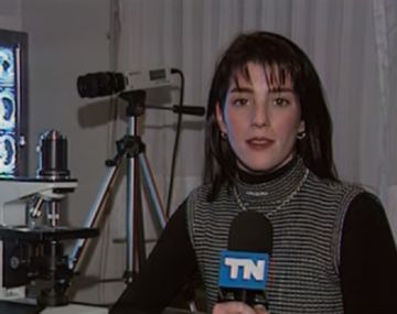 Una de las primeras apariciones de Débora Pérez Volpin en la TV 