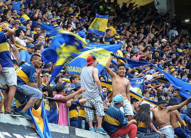 #DíaDelHinchaDeBoca: miles de xeneizes colmaron La Bombonera