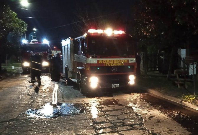 Seis personas resultaron afectadas por el incendio de un geriátrico clandestino en Ituzaingó