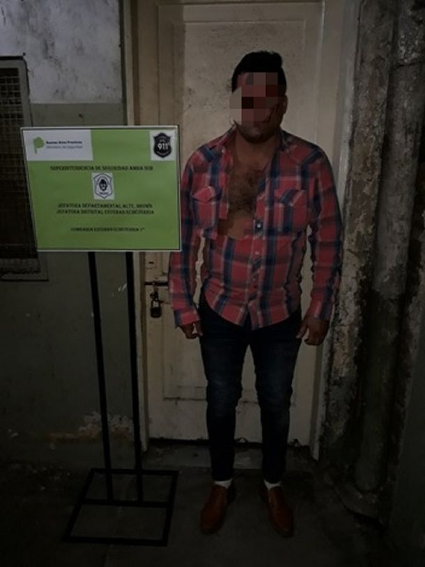 El verdadero falso 9: se hacía pasar por hermano de Gustavo y Walter Bou para estafar familias