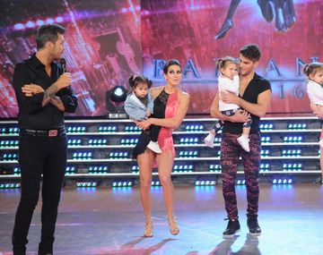 Showmatch: desopilante previa de las hijas de Cinthia Fernández con Tinelli