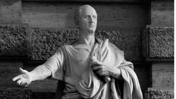 Marco Tulio Cicerón entendía a los celos como una competencia y una carga más agresiva en comparación con la envidia. Marco Tulio Cicerón entendía a los celos como una competencia y una carga más agresiva en comparación con la envidia.