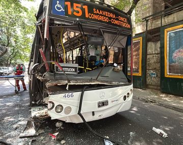 Violento choque de colectivos en Balvanera: hay 18 heridos