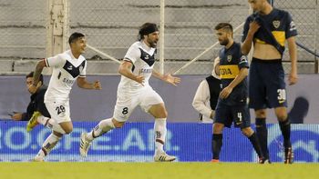 la venganza se sirve en frio: velez vencio a boca la venganza se sirve en frio: velez vencio a boca