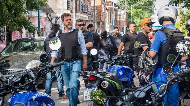 Caen 15 delincuente por venta de drogas en Villa Jardín