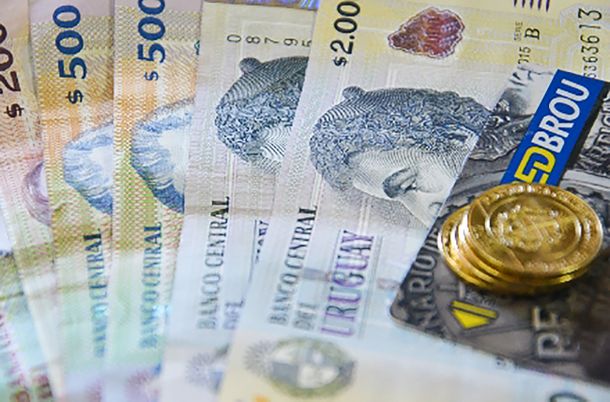 El Frente Amplio busca que Cabildo Abierto acompañe la iniciativa.