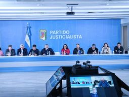 Con Axel Kicillof, se lleva a cabo una reunión de gobernadores peronistas en la sede del PJ
