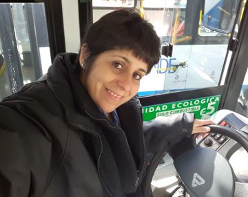 Un dirigente de la UTA dijo que no puede haber colectiveras y lo cruzaron: Somos débiles para lo que conviene