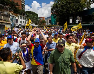 Aerolíneas no volará a Caracas por las protestas 