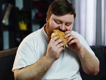 ¿Cuántas veces deberías masticar cada bocado para tener una buena digestión?