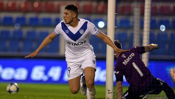 video: velez hizo el primer gol de la superliga video: velez hizo el primer gol de la superliga