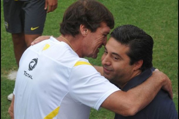 Visita de Angelici en una semana clave